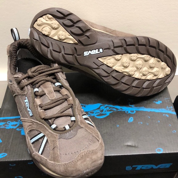 Teva sneakers NWT in Box Brown with blue accents - Picture 2 of 3